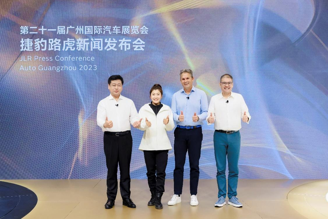 全新卫士V8 DEFENDER领衔，捷豹路虎演绎现代新豪华主义