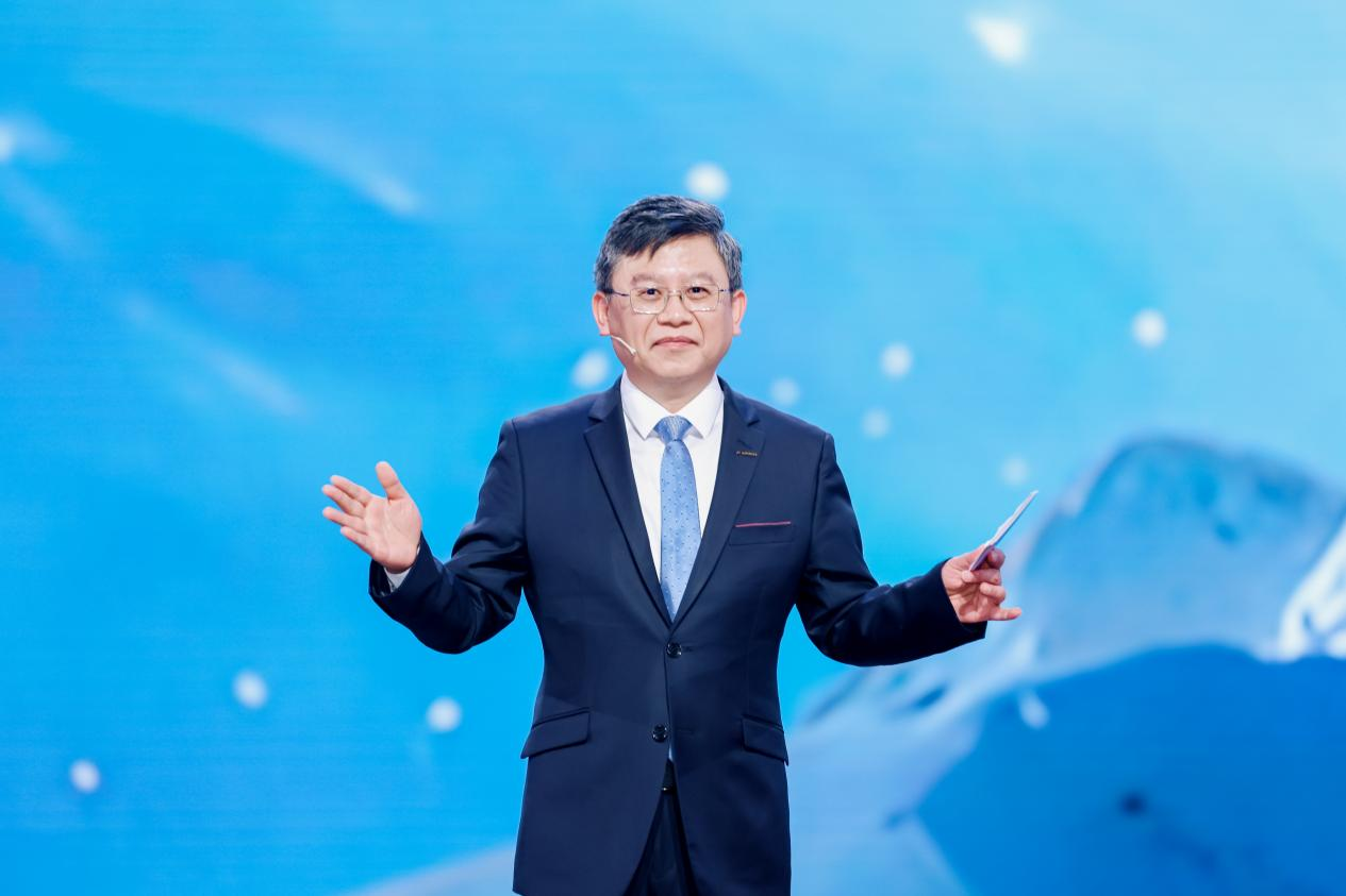 1500+km，星纪元ET纯电版与增程版开启预售19.9万元起