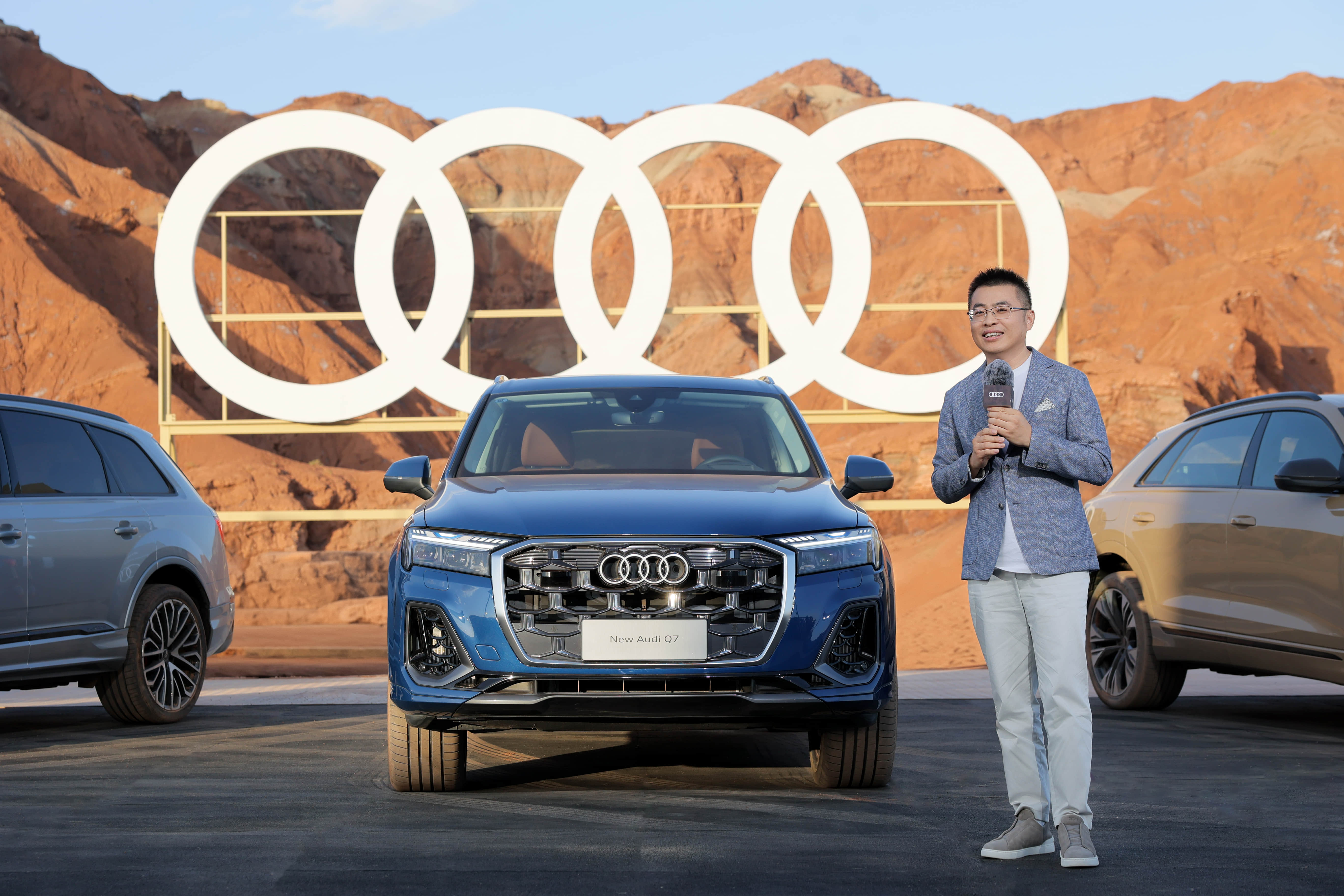 三款车型全是旗舰，2024奥迪Q家族焕新上市