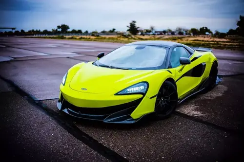 全球首试迈凯伦600LT Spider——享受源自赛道的极致性能