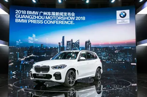 全新BMW X5领衔年底最强产品攻势