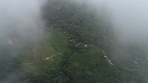 一人一山则为仙 何况座下还有台Bentayga V8