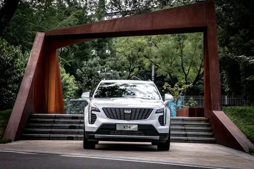 年轻至上 凯迪拉克XT4实拍解析