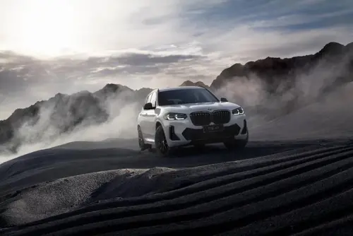 “i M BMW”，BMW i和BMW M子品牌全新阵容亮相