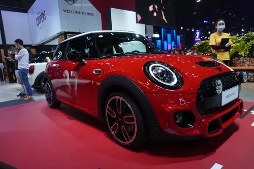 MINI Cooper S叁柒号纪念版于广州车展亮相