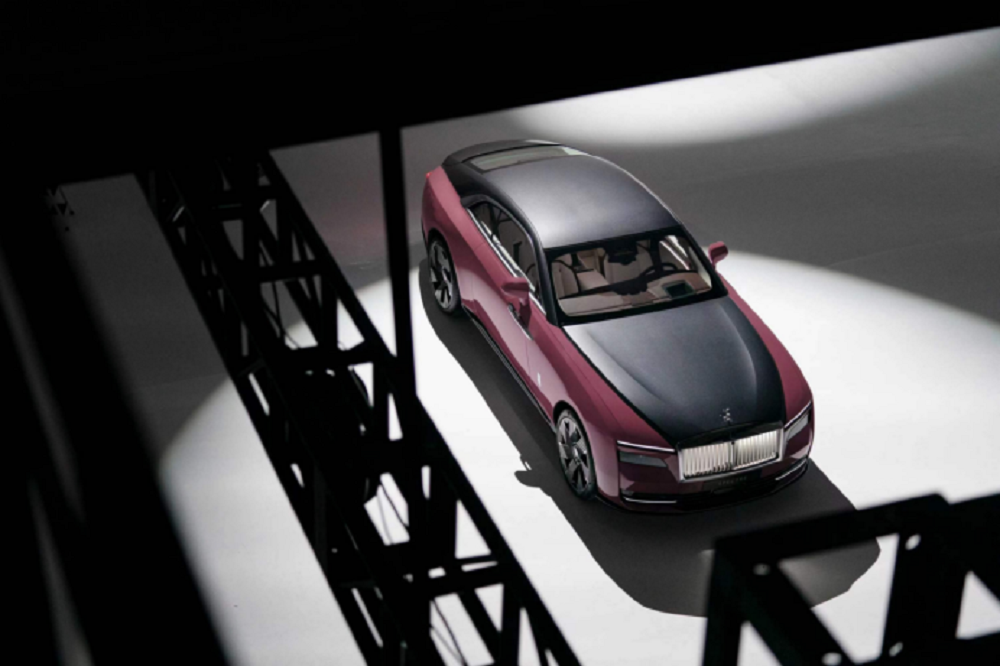 劳斯莱斯“闪灵”中国首秀，晶耀2023上海国际车展